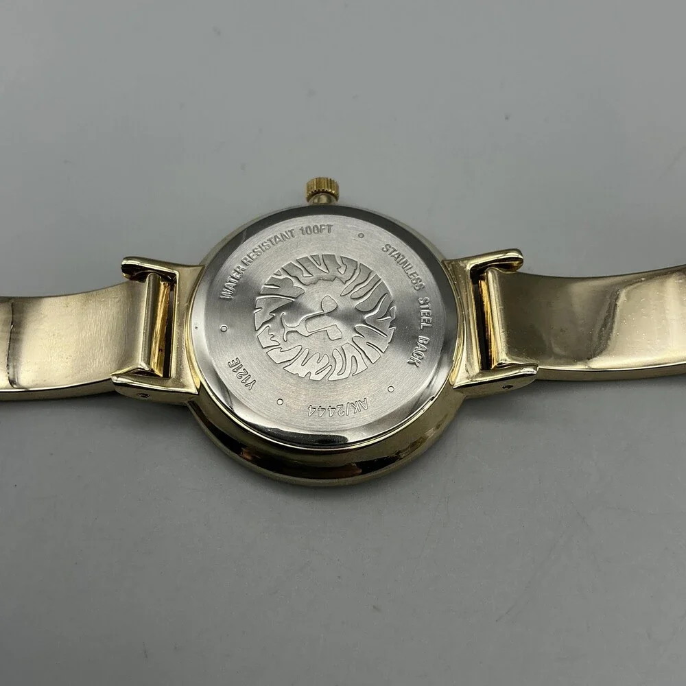 Anne Klein see photos